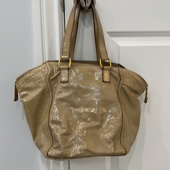 Yves Saint Laurent Downtown Patent leather tote - Picture 4 of 15